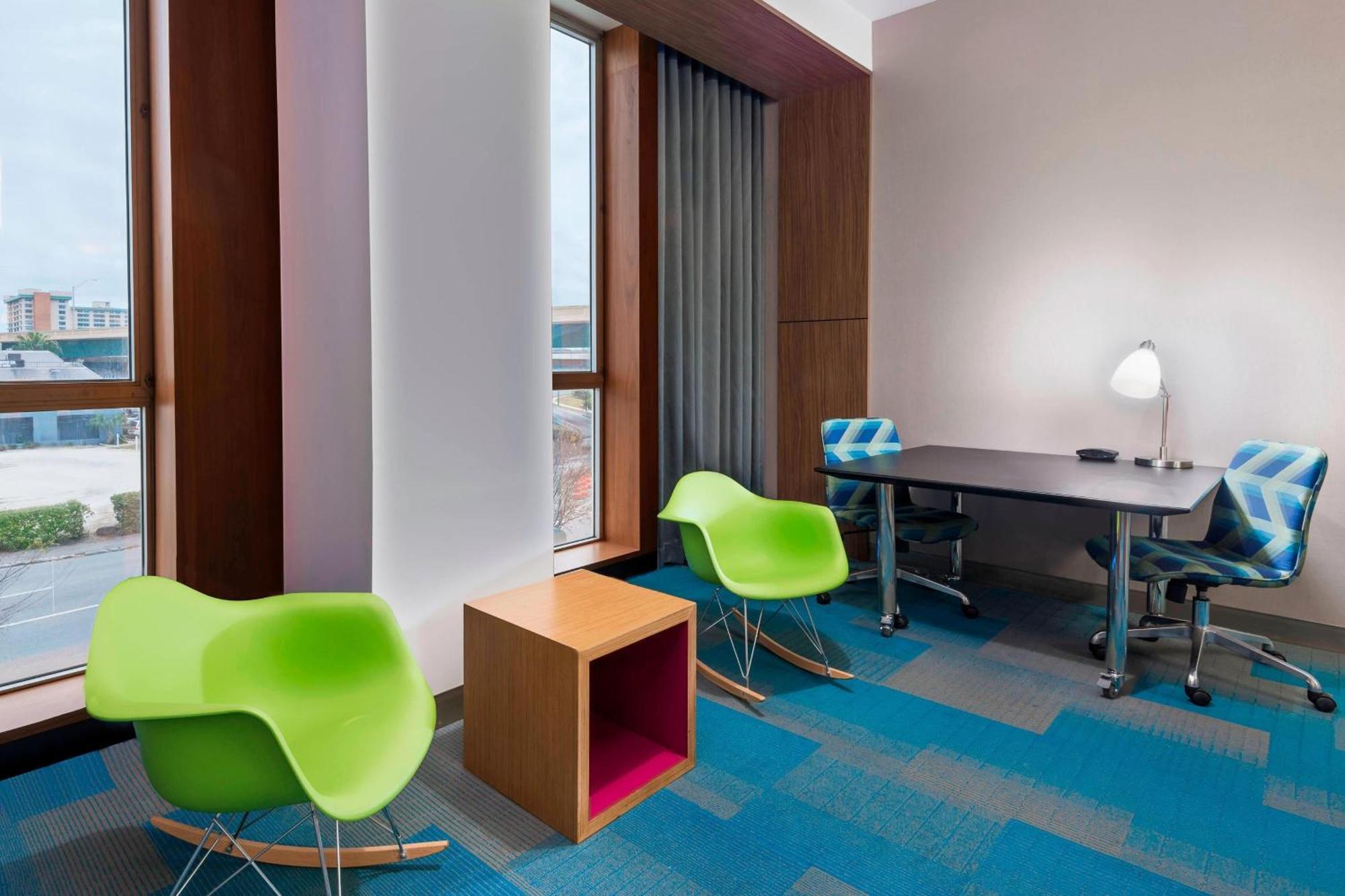 Aloft Orlando Downtown Hotel Exterior photo